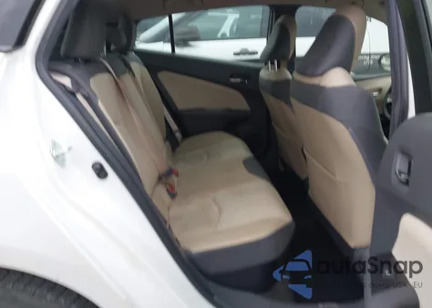 2016 Toyota Prius Two Eco z USA, uszkodzony, nr VIN JTDKARFUXG3017210